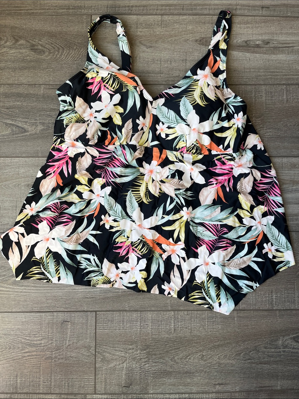 3/$20- Kona Sol Tankini Swim Top